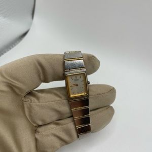 Vintage Beautiful Two-Tone Women's Seiko Quartz Watch